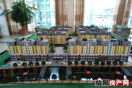 实验中学附近东岳广场3室2厅2卫90万119m2精装修出售